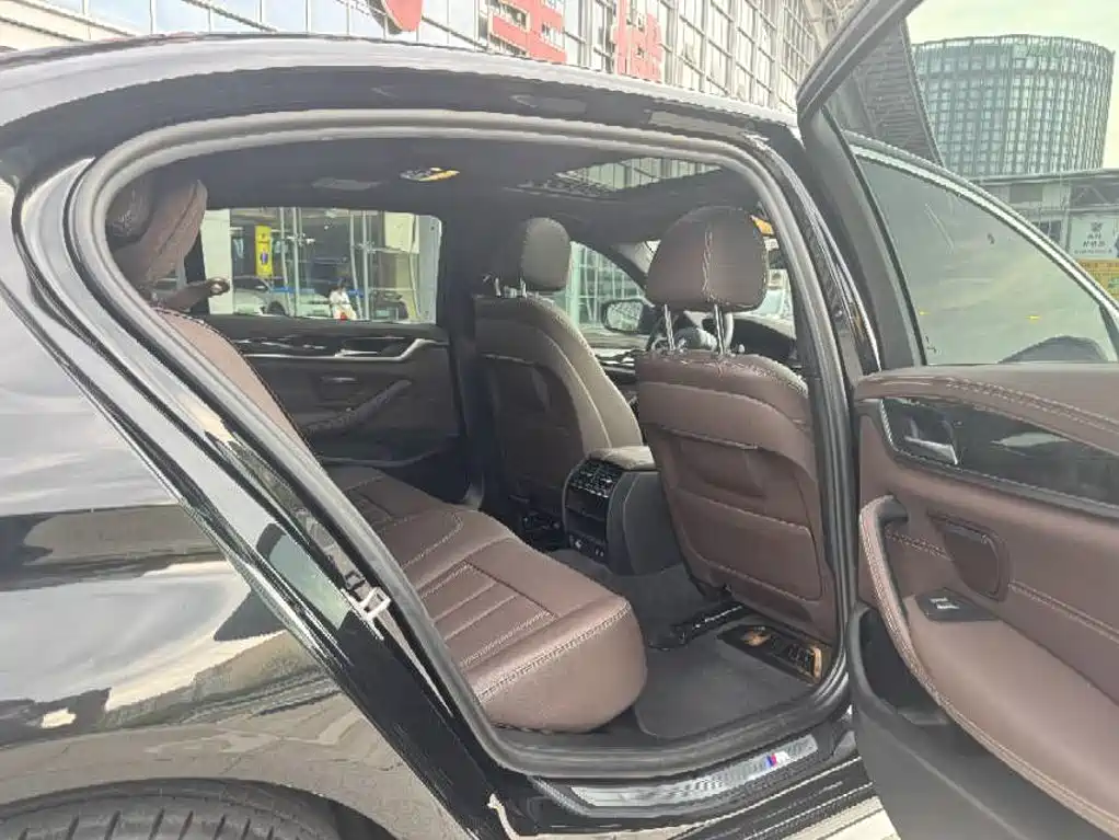 BMW 5 Series 2020