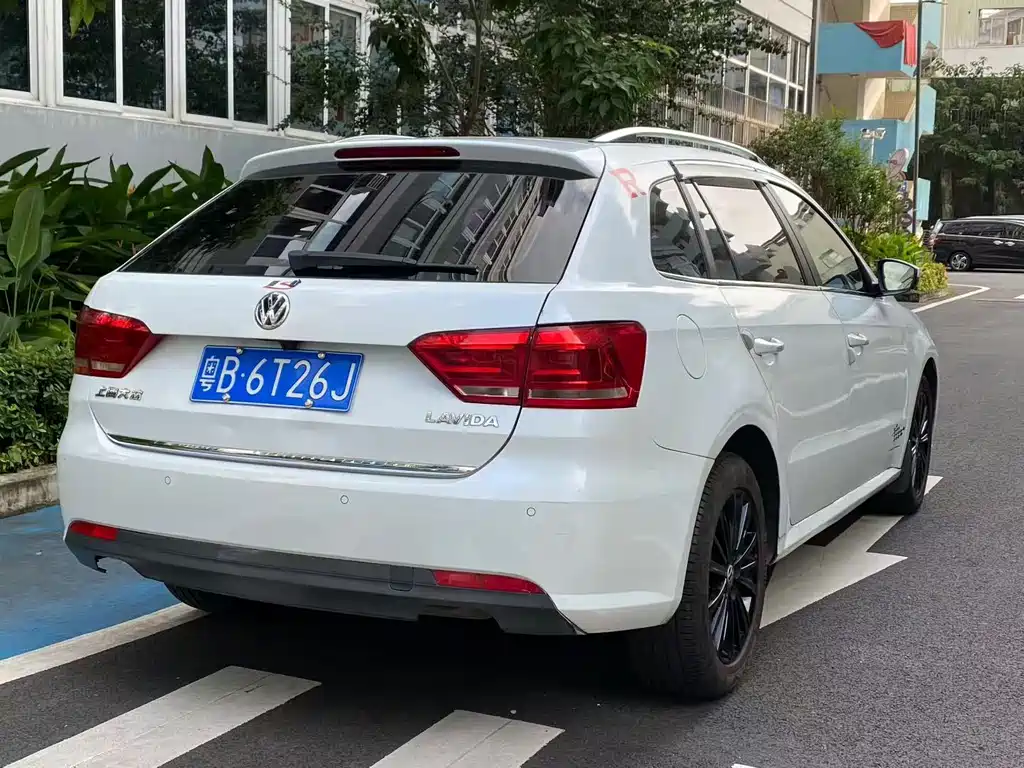Volkswagen Gran Lavida 2014