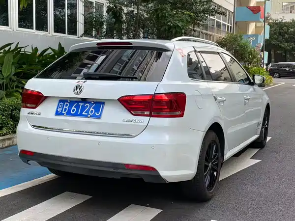 Volkswagen Gran Lavida 2014