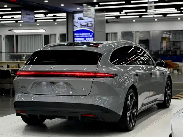 NIO ET5T 2024