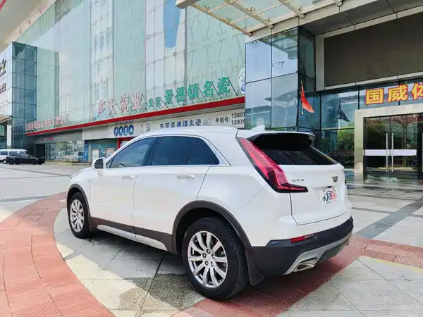 Cadillac XT4 2021