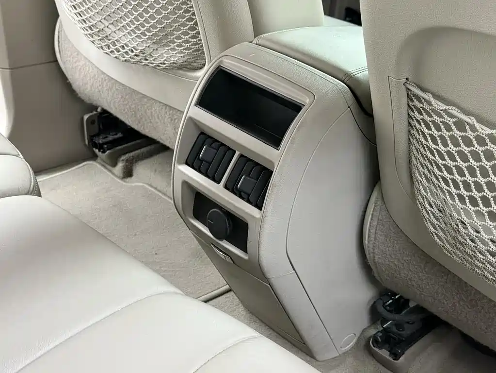 Cadillac SRX 2016 — фото 12