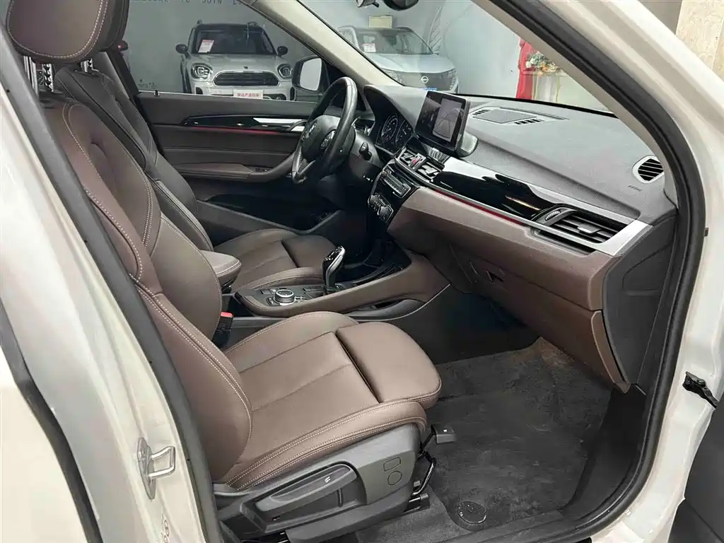 BMW X1 2022 — фото 14
