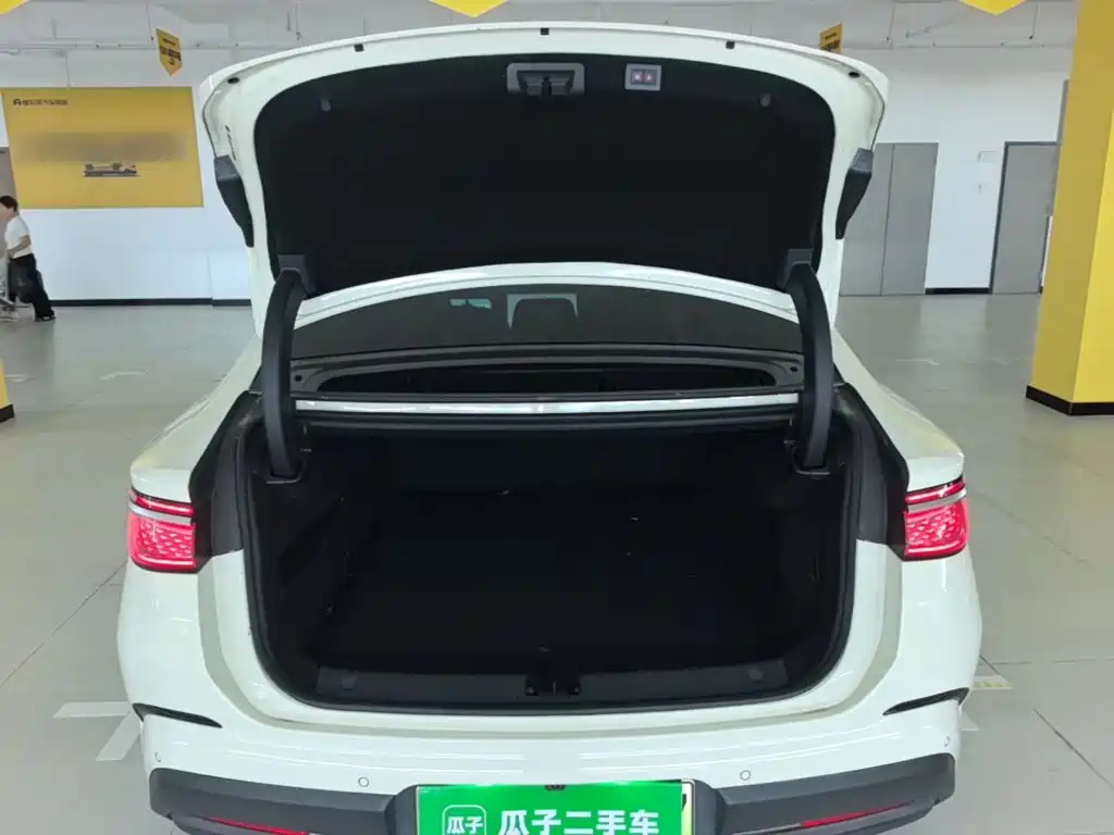 BYD Seal 07 DM-i 2025 — фото 19