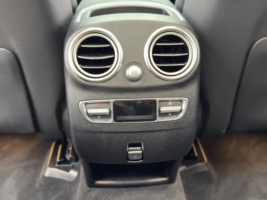 Mercedes-Benz GLC 2023 — фото 27