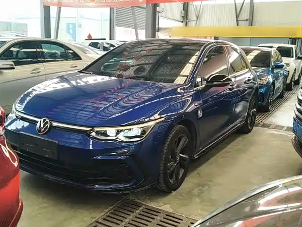 Volkswagen Golf 2021