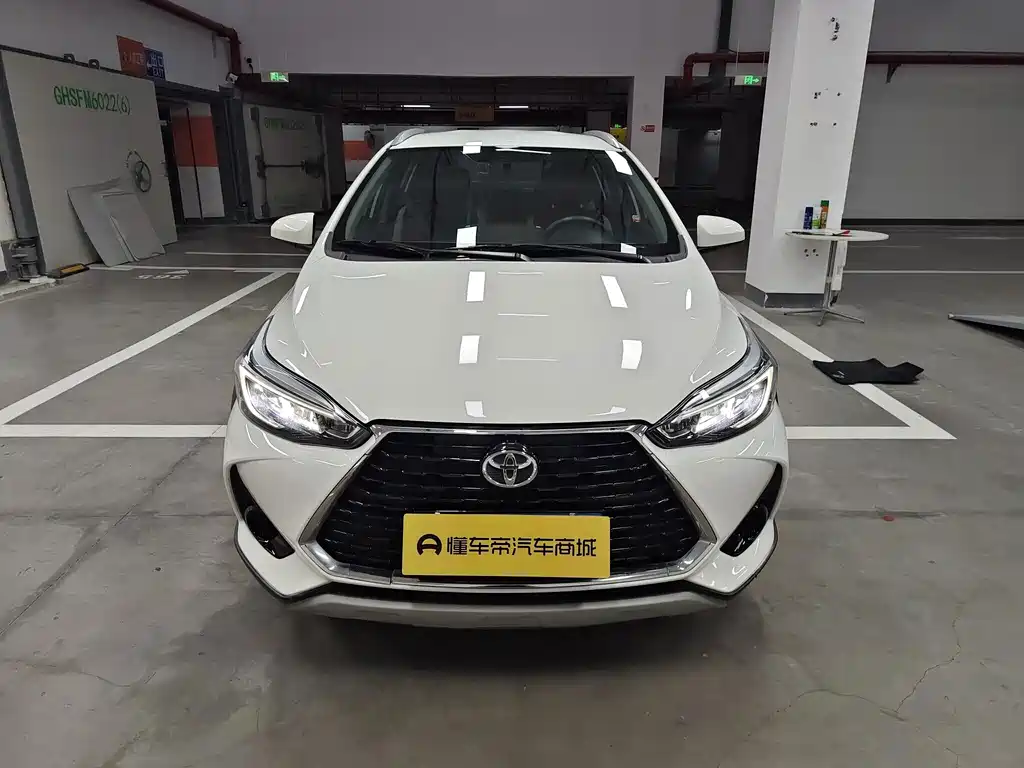 Toyota Yaris L 2022 — фото 7