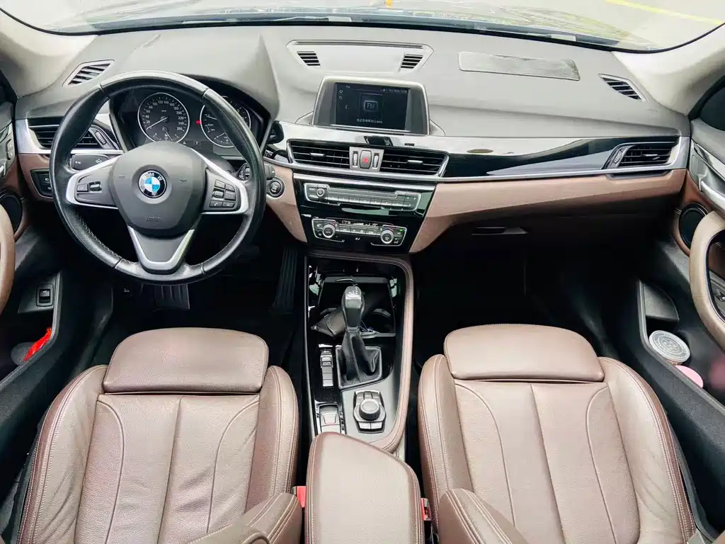 BMW X1 2018 — фото 8