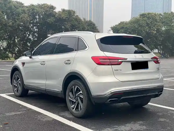 Hongqi HS5 2022