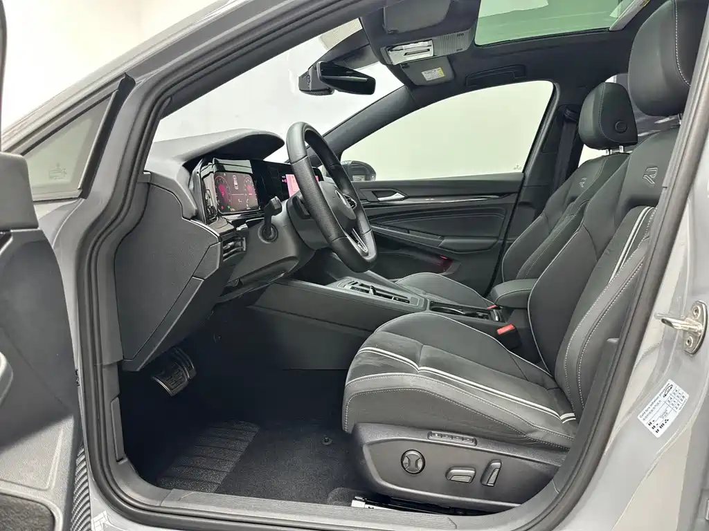 Volkswagen Golf 2022