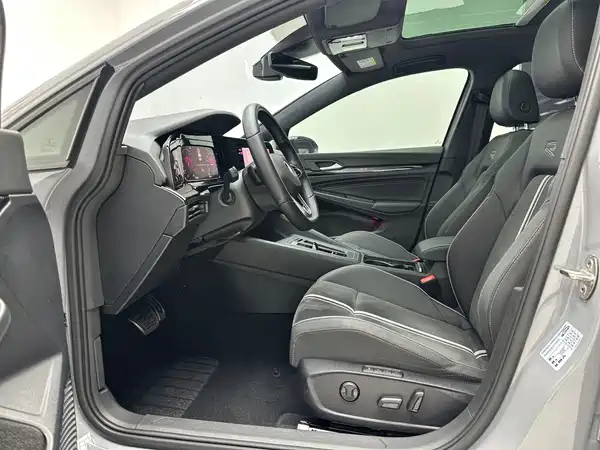 Volkswagen Golf 2022
