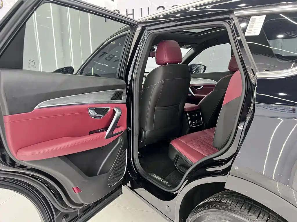 Jetour X70 PLUS 2023 — фото 14