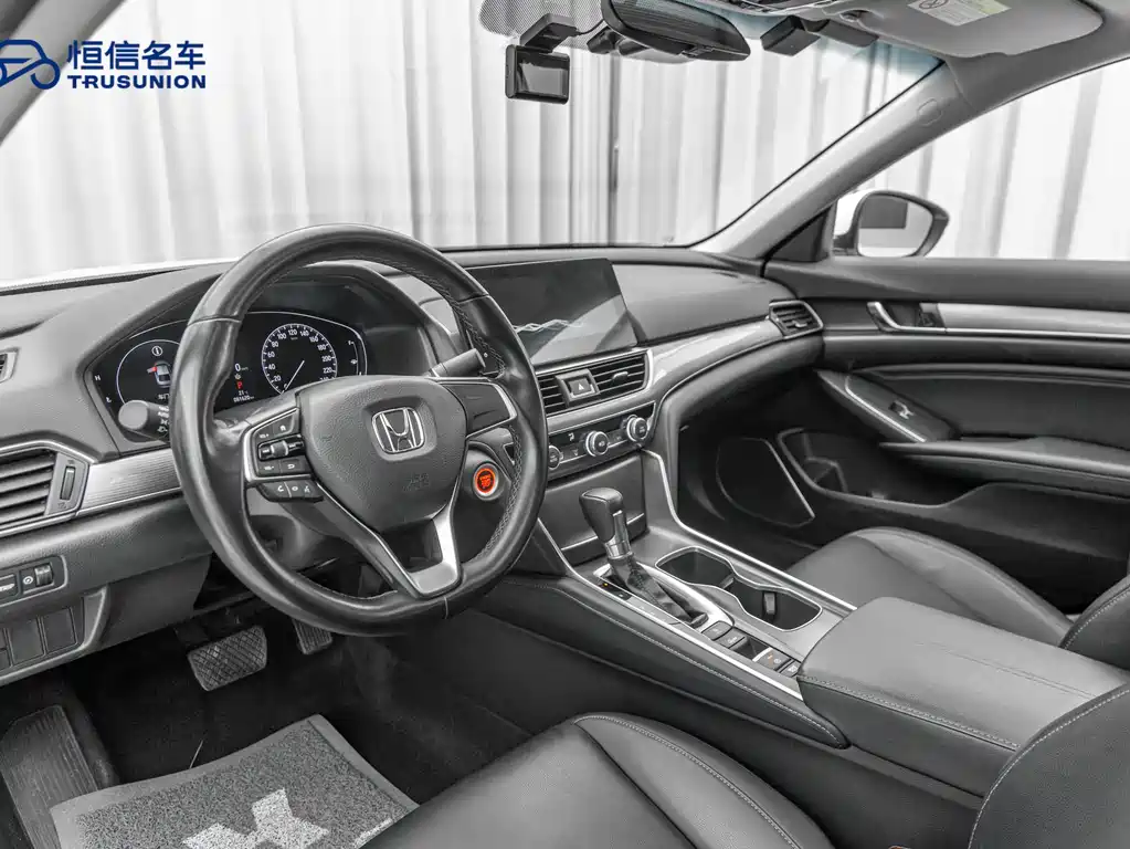 Honda Accord 2022 — фото 11