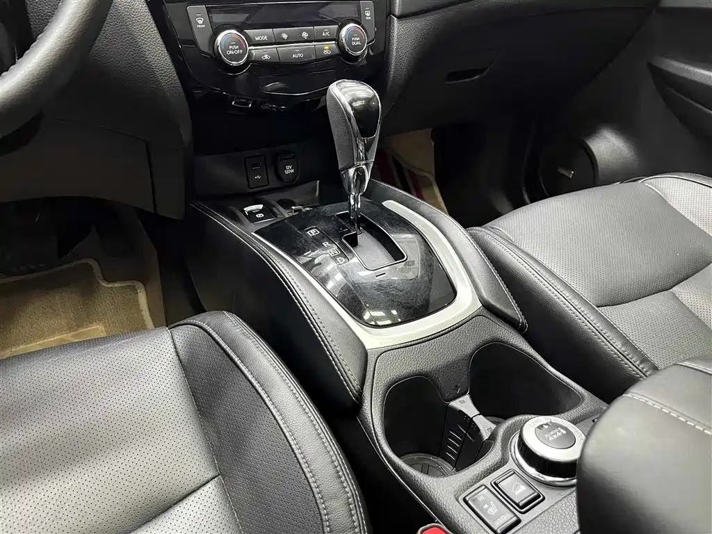 Nissan X-Trail 2020 — фото 9