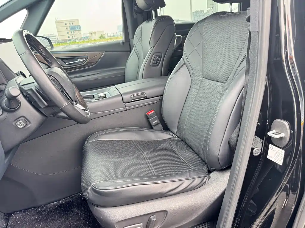 Toyota Alphard 2024 — фото 12
