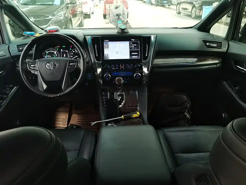 Toyota Vellfire 2021 — фото 6