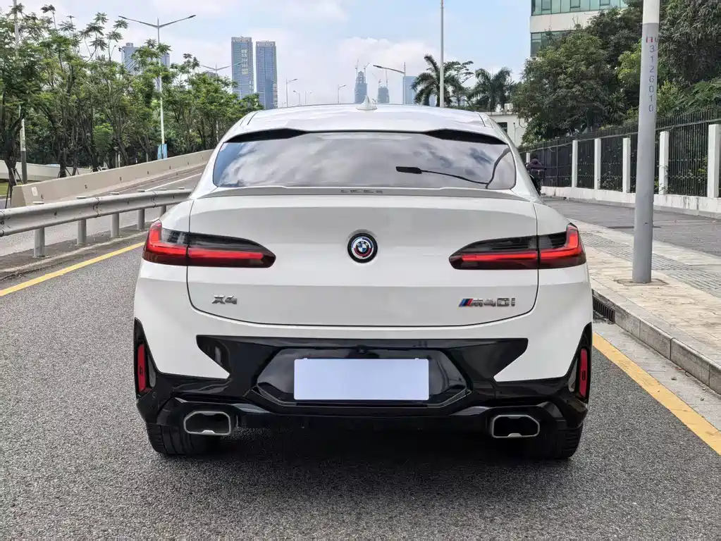 BMW X4 M40i 2022 — фото 4