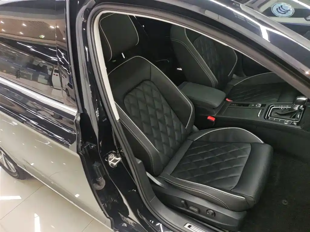 Volkswagen Magotan GTE PHEV 2023 — фото 25