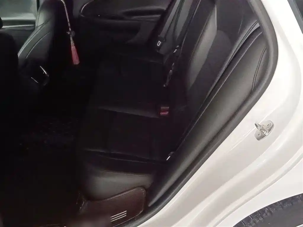 Chevrolet Malibu XL 2017 — фото 17