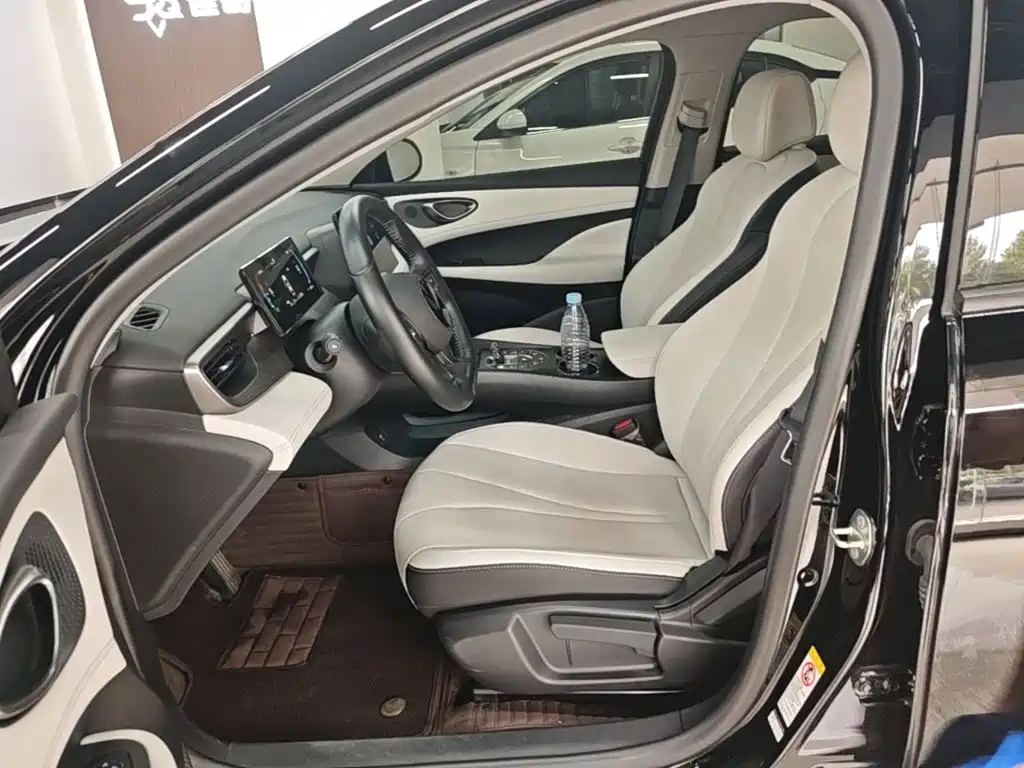 BYD Seal 05 DM-i 2025 — фото 15