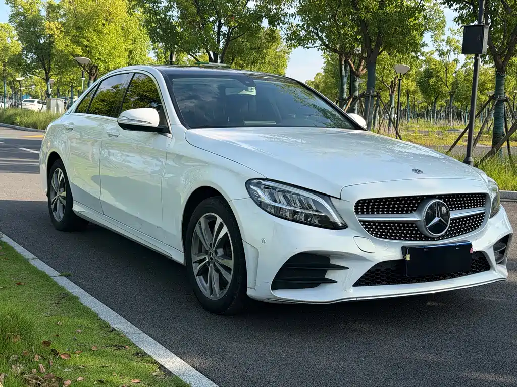Mercedes-Benz C-Class 2020