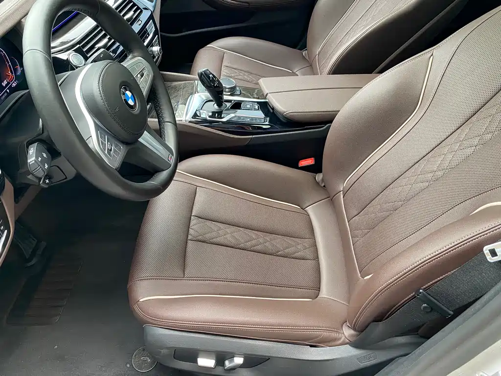 BMW 5 Series 2024 — фото 20
