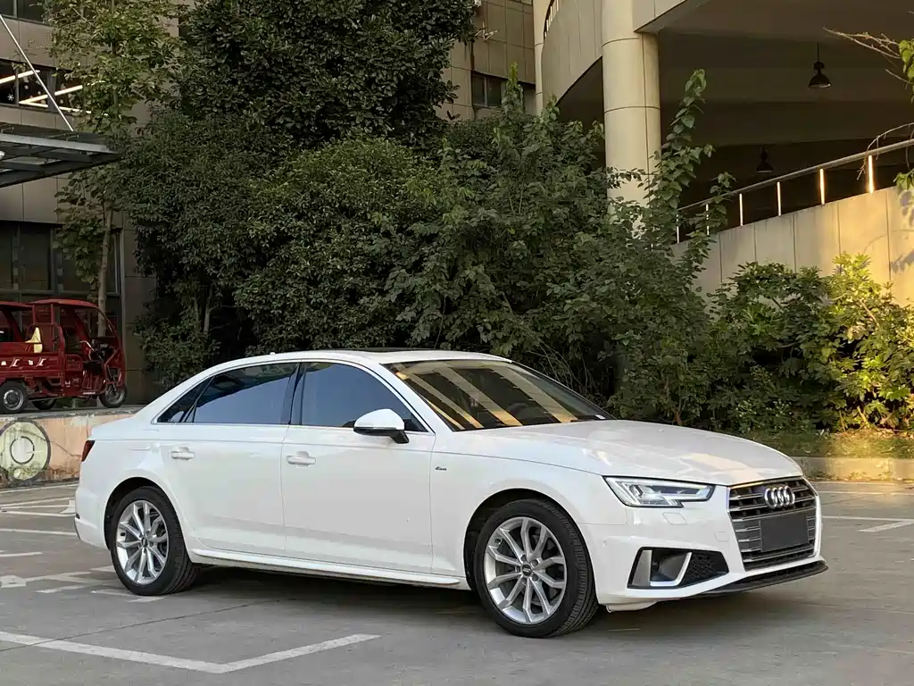 Audi A4L 2019 — фото 3
