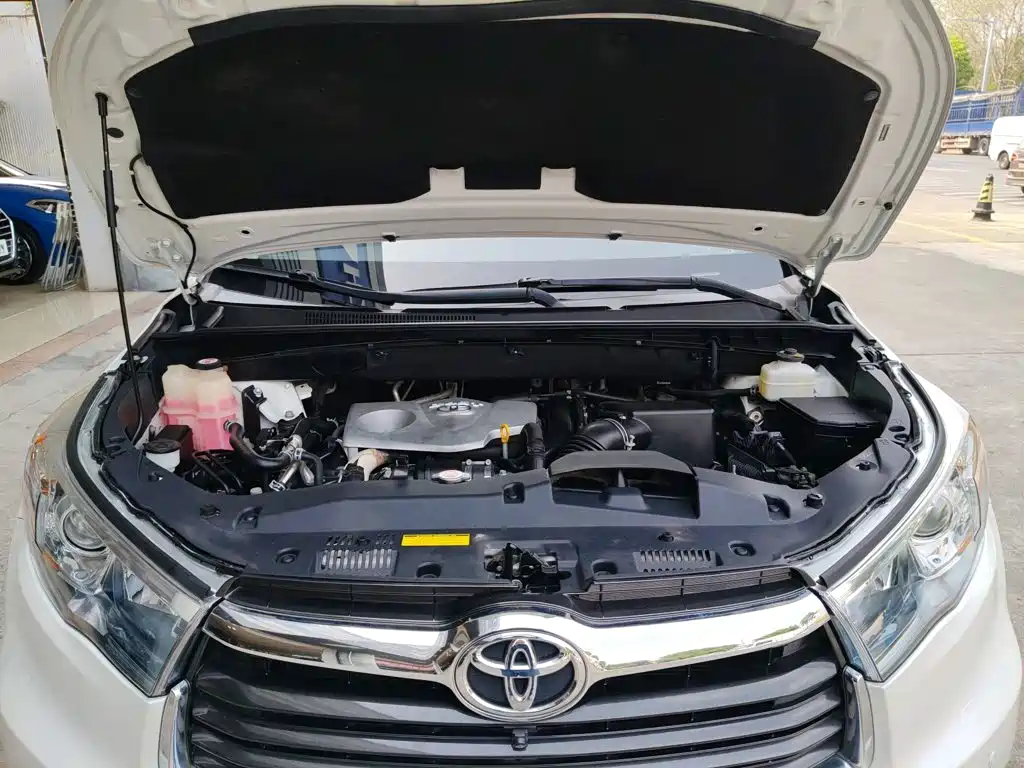 Toyota Highlander 2018 — фото 11