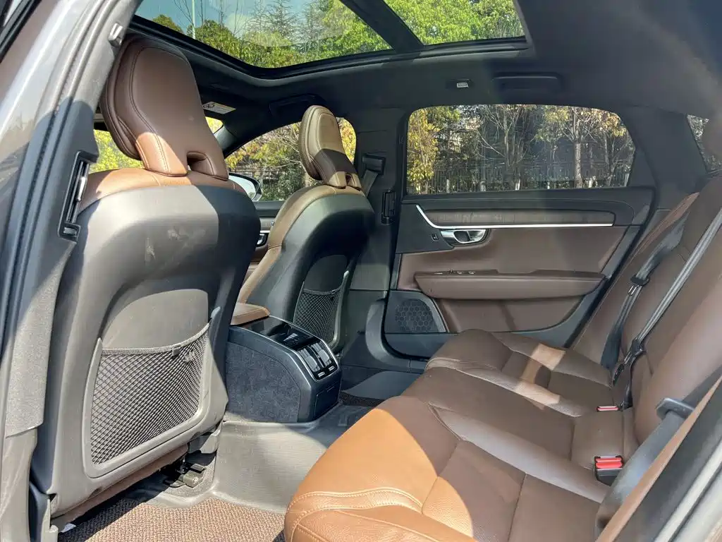 Volvo S90 2022 — фото 14