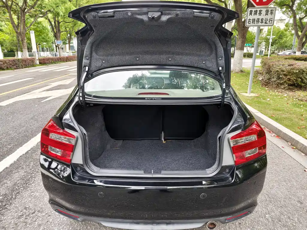 Honda City Classic 2012 — фото 20
