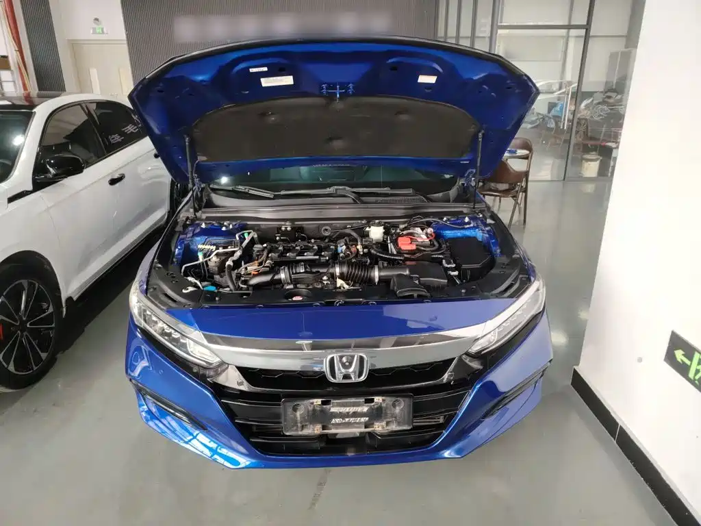 Honda Accord 2018 — фото 16
