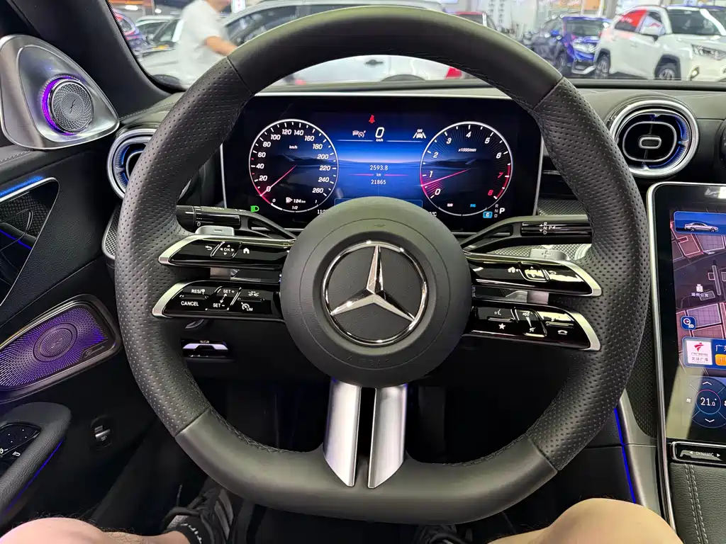 Mercedes-Benz C-Class 2025 — фото 26
