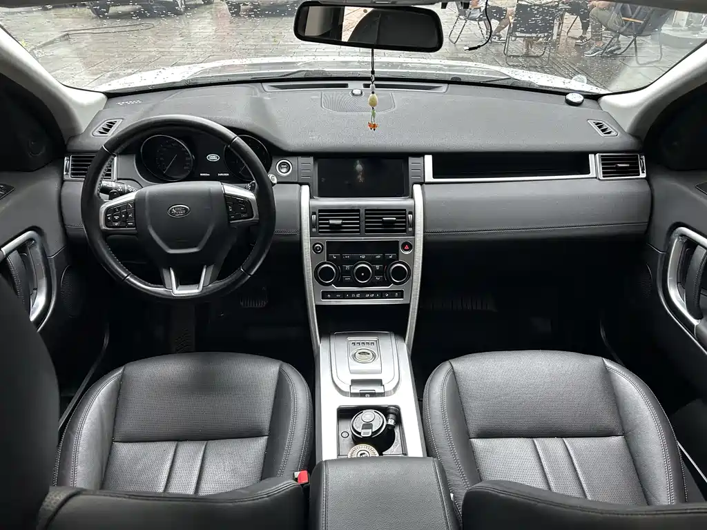 Land Rover Discovery Sport 2019 — фото 12