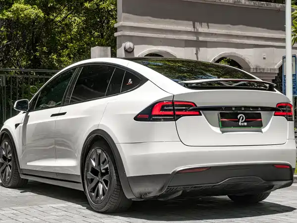 Tesla Model X 2023