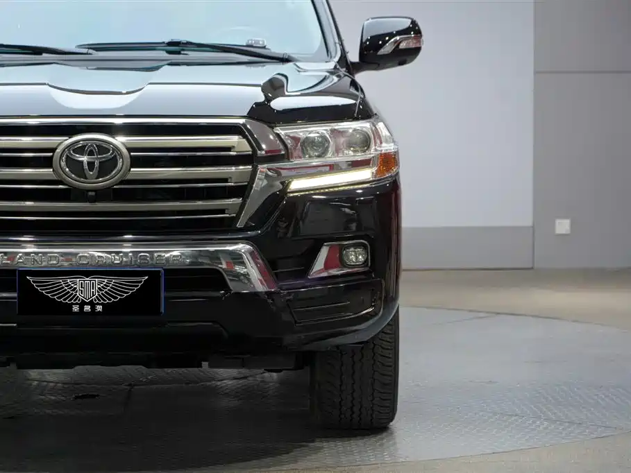 Toyota Land Cruiser 2019 — фото 4