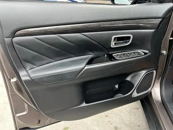 Mitsubishi Outlander 2020