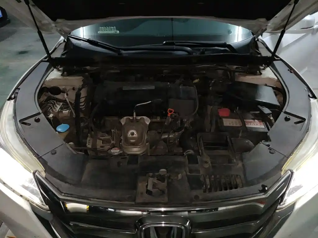 Honda Accord 2015 — фото 16