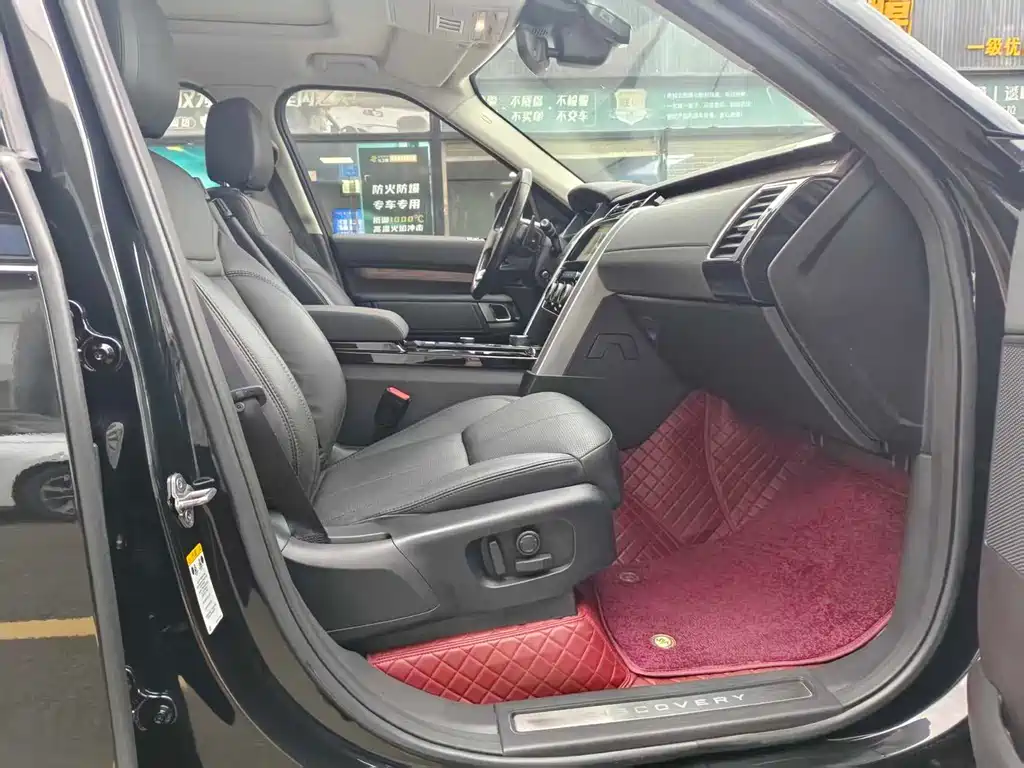 Land Rover Discovery 2018 — фото 10