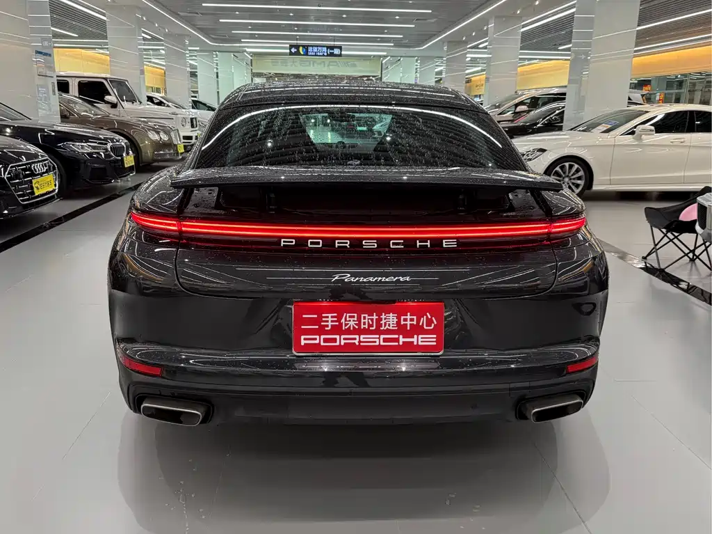 Porsche Panamera 2024