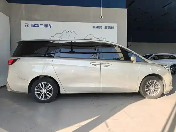 Buick GL8 2021