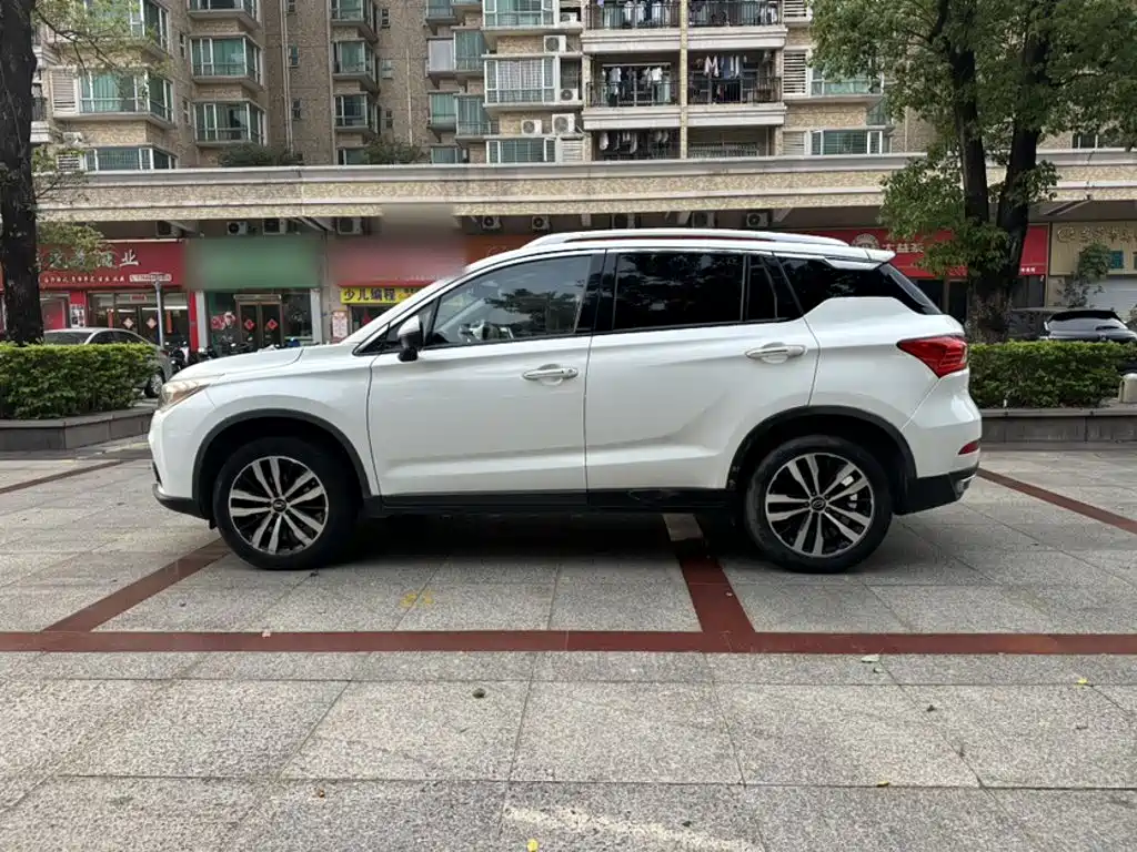 GAC Trumpchi GS4 2018 — фото 24