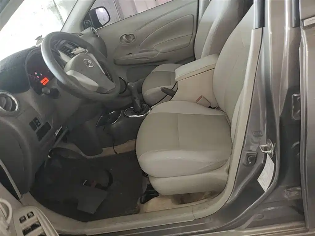Nissan Sunny 2016 — фото 15