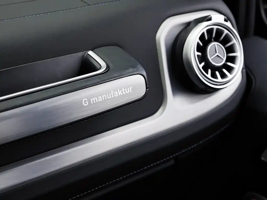 Mercedes-Benz G-Class 2023 — фото 17