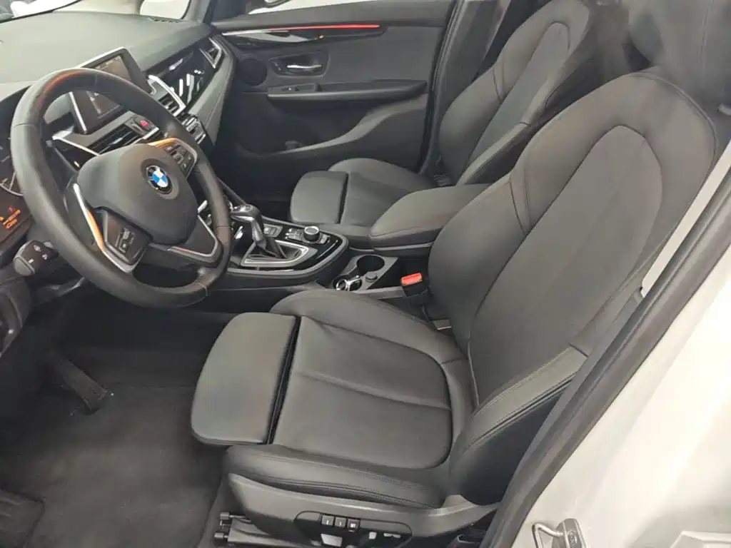 BMW 2 Series Station Wagon 2016 — фото 15