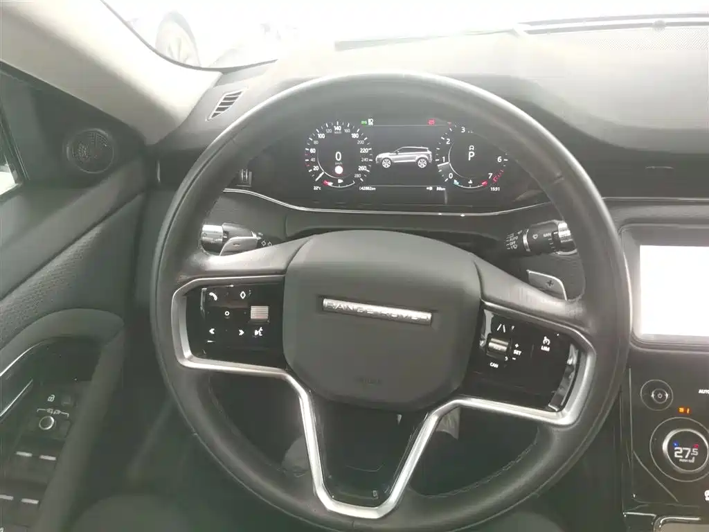 Land Rover Evoque 2022 — фото 7