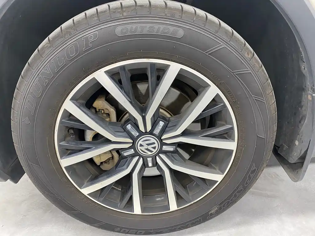 Volkswagen Tiguan L 2018 — фото 13