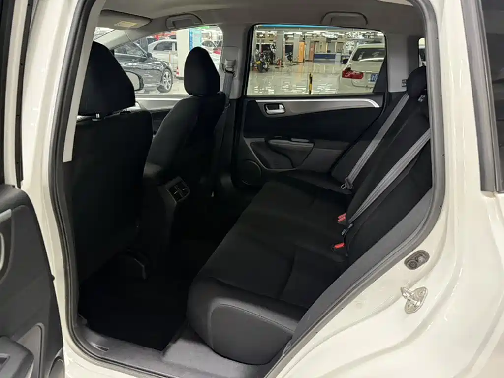 Honda Jade 2018 — фото 22