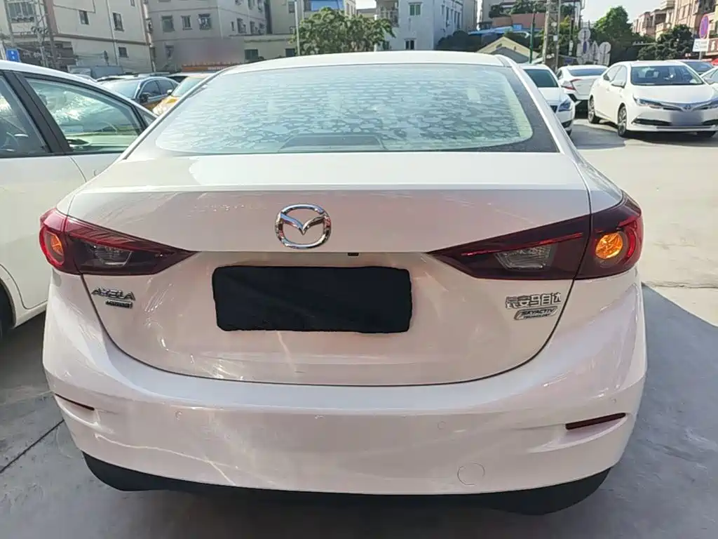 Mazda 3 Axela 2019