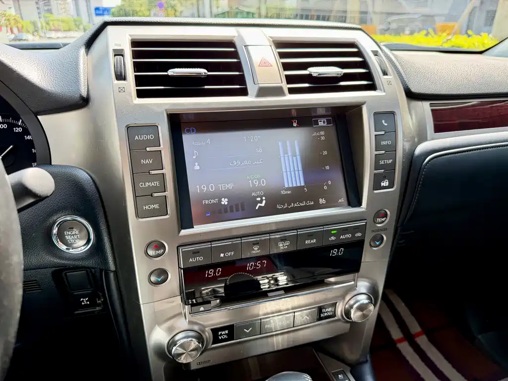 Lexus GX 2019 — фото 19