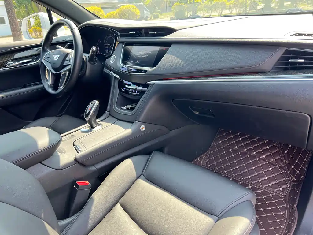 Cadillac XT5 2019 — фото 19